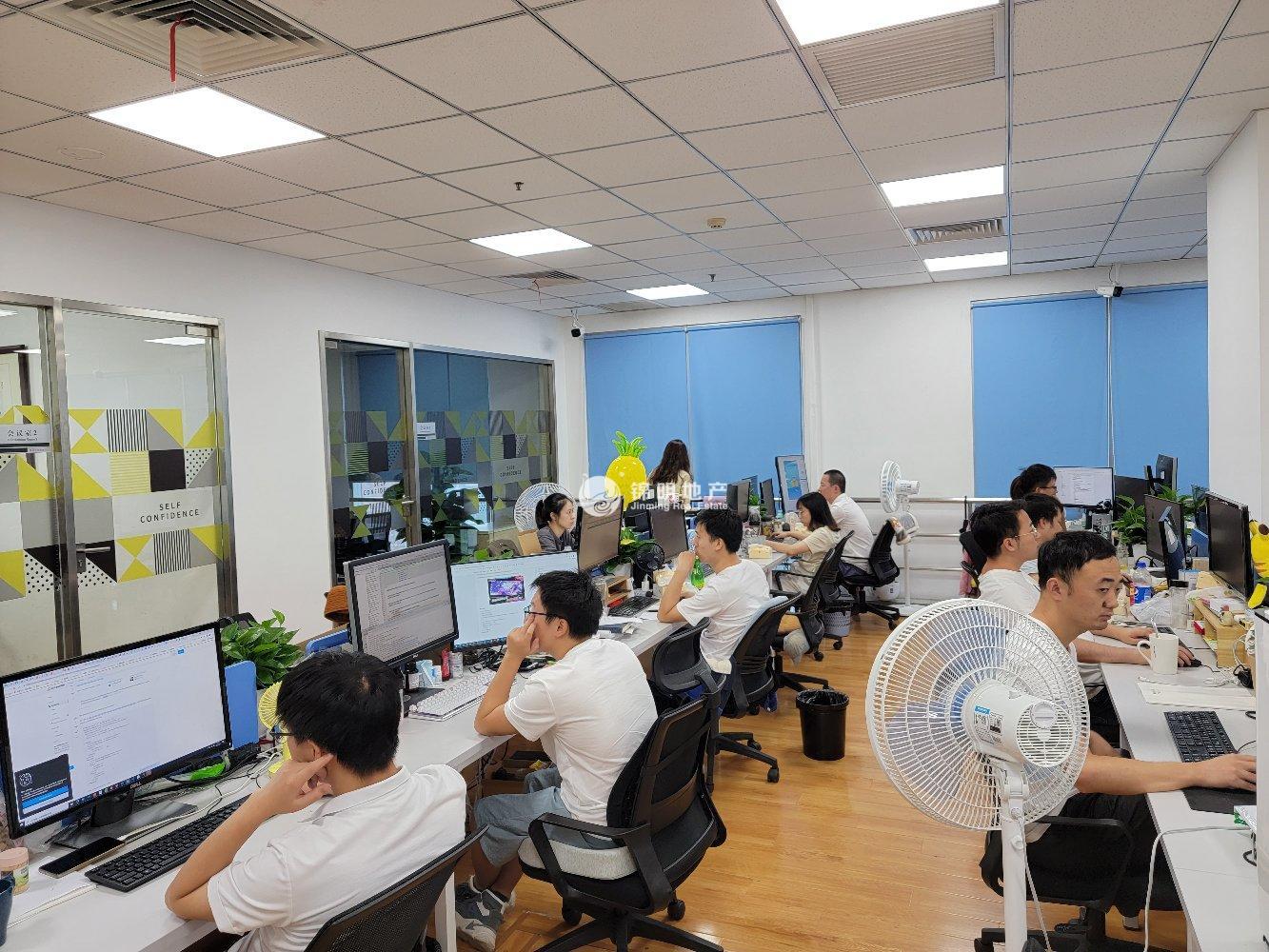 中山公园绿地商务大厦128平米写字楼出租